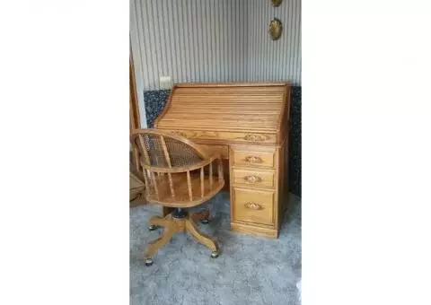 Roll top desk and chair